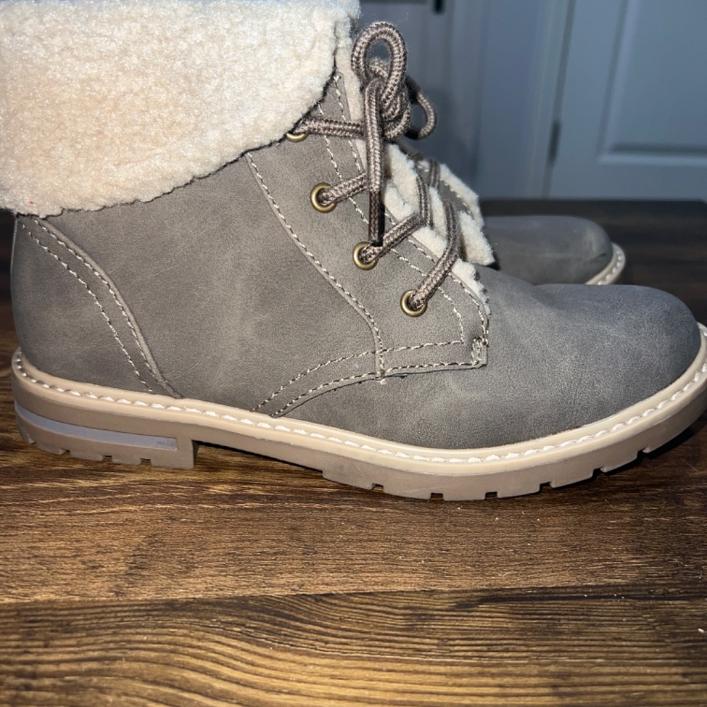 Casual Women’s Boots